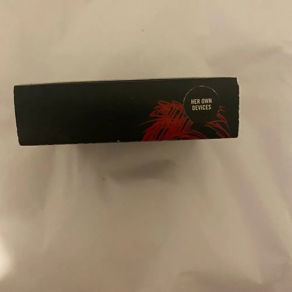 🥳HP🥳 NIB MAC Venomous Villains Cruella Beauty Powder in “Her Own Devices”